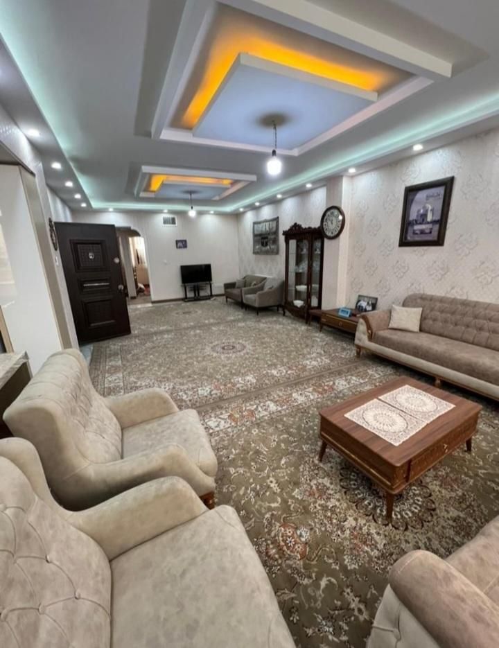 فاز 5 / ویلایی دو طبقه / بازسازی کامل / پارک 5 ماشین