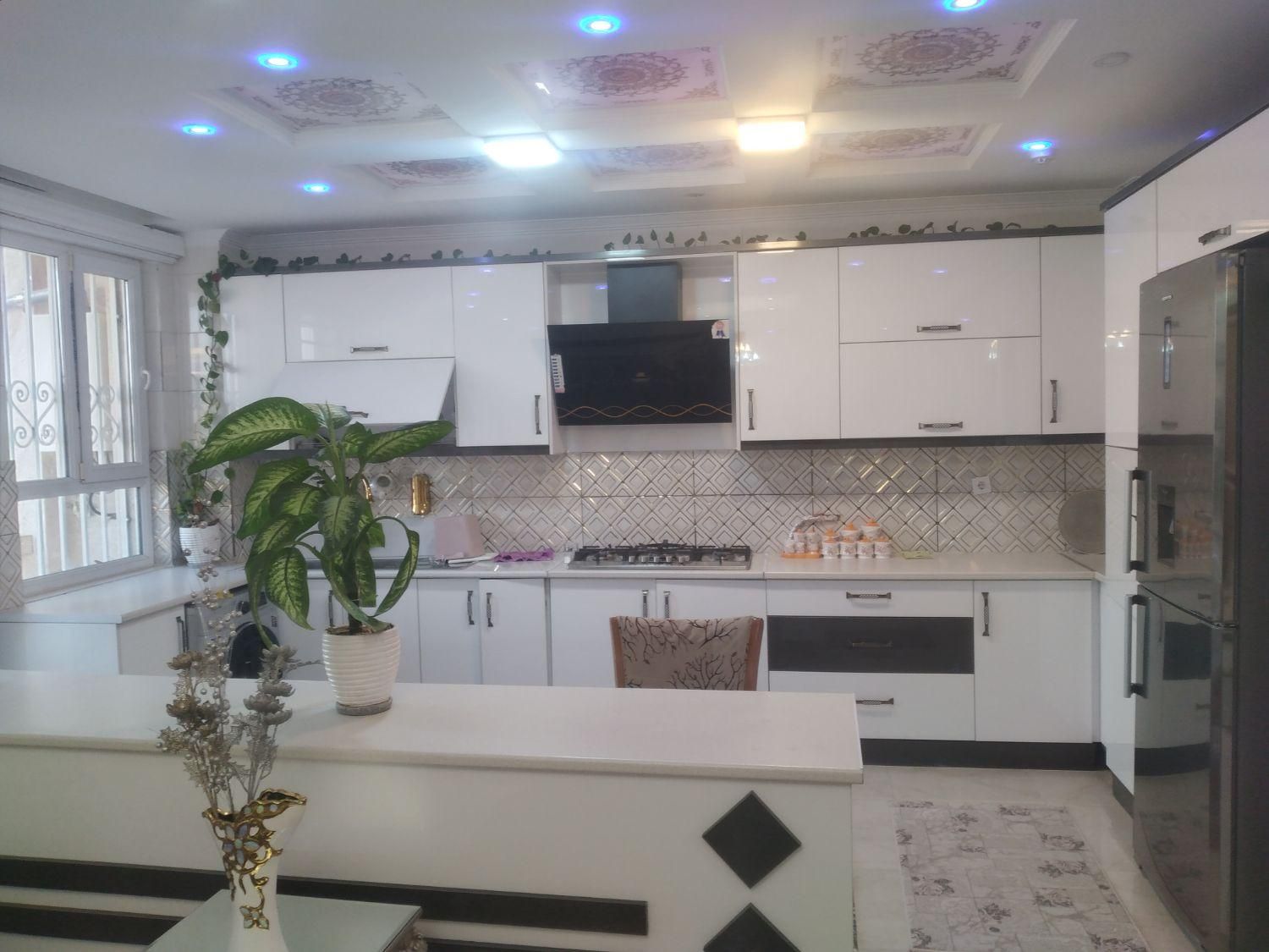 فاز 5 / ویلایی طبقه اول / 130 م / 2خ /پ/ا/ب    3/31