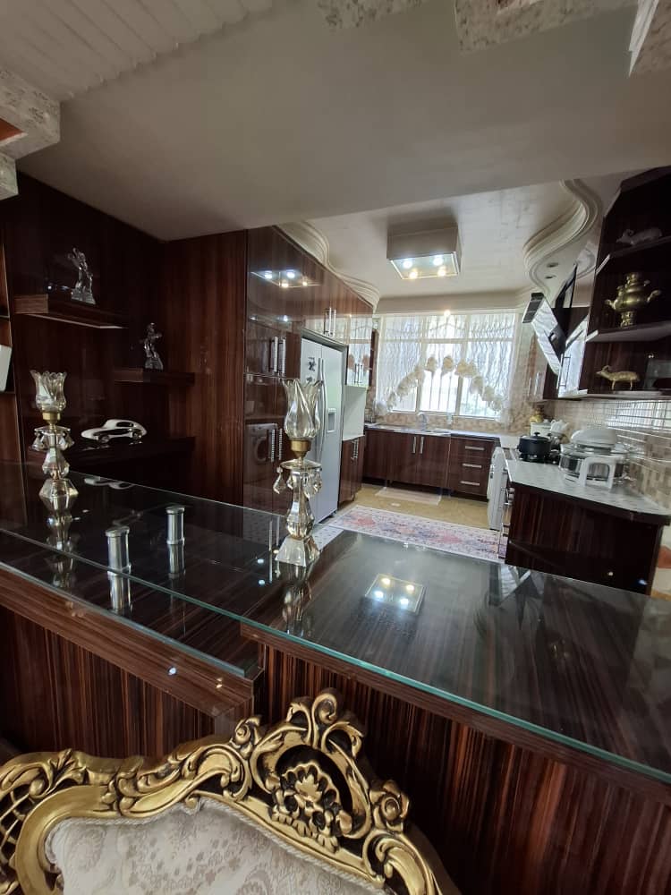 330 متر ویلایی سه بر .بر اصلی بلوار