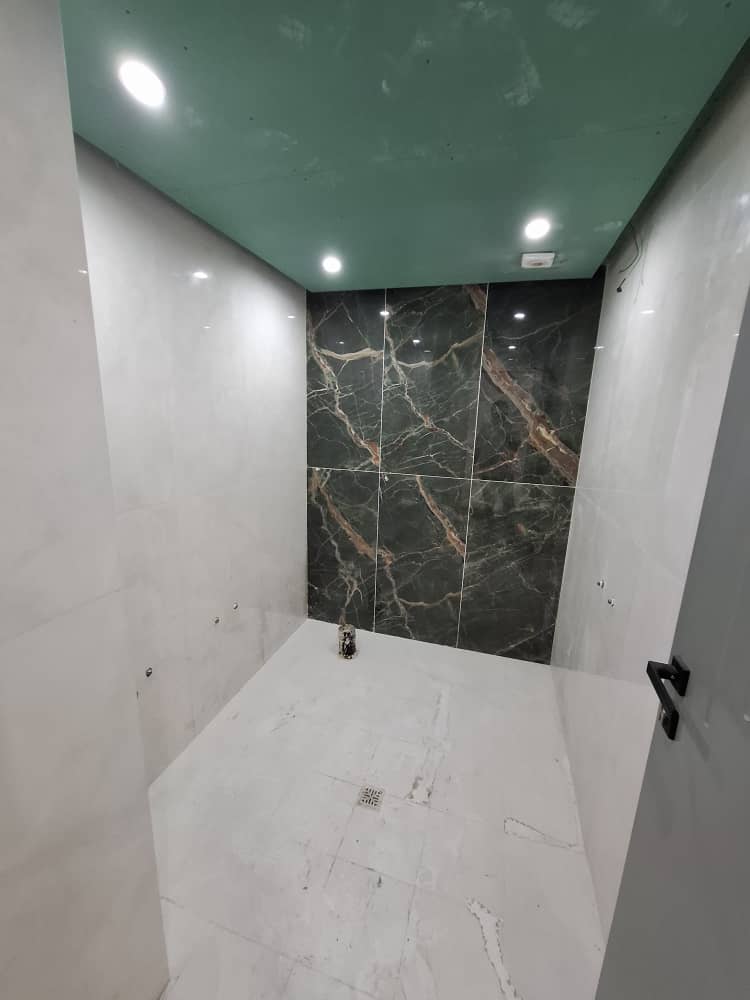 180 متر + 50 متر حیاط
