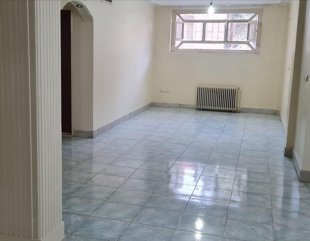 فاز 3 / محله 19 / ویلایی زیر همکف / 150 م / 3 خ   1404/05/20