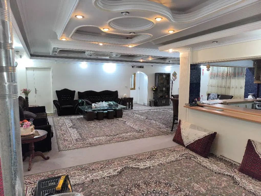 ویلایی دو طبقه مجزا دو نبش
