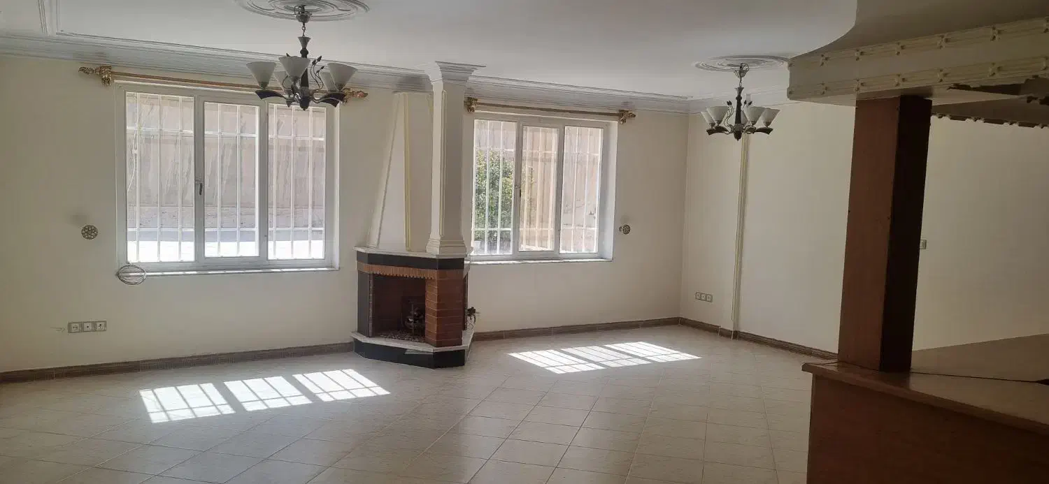 ویلایی محله 18 زیر همکف / 130 م / 3 خ / حیاط دار / پارکینک  تخلیه یک آبان