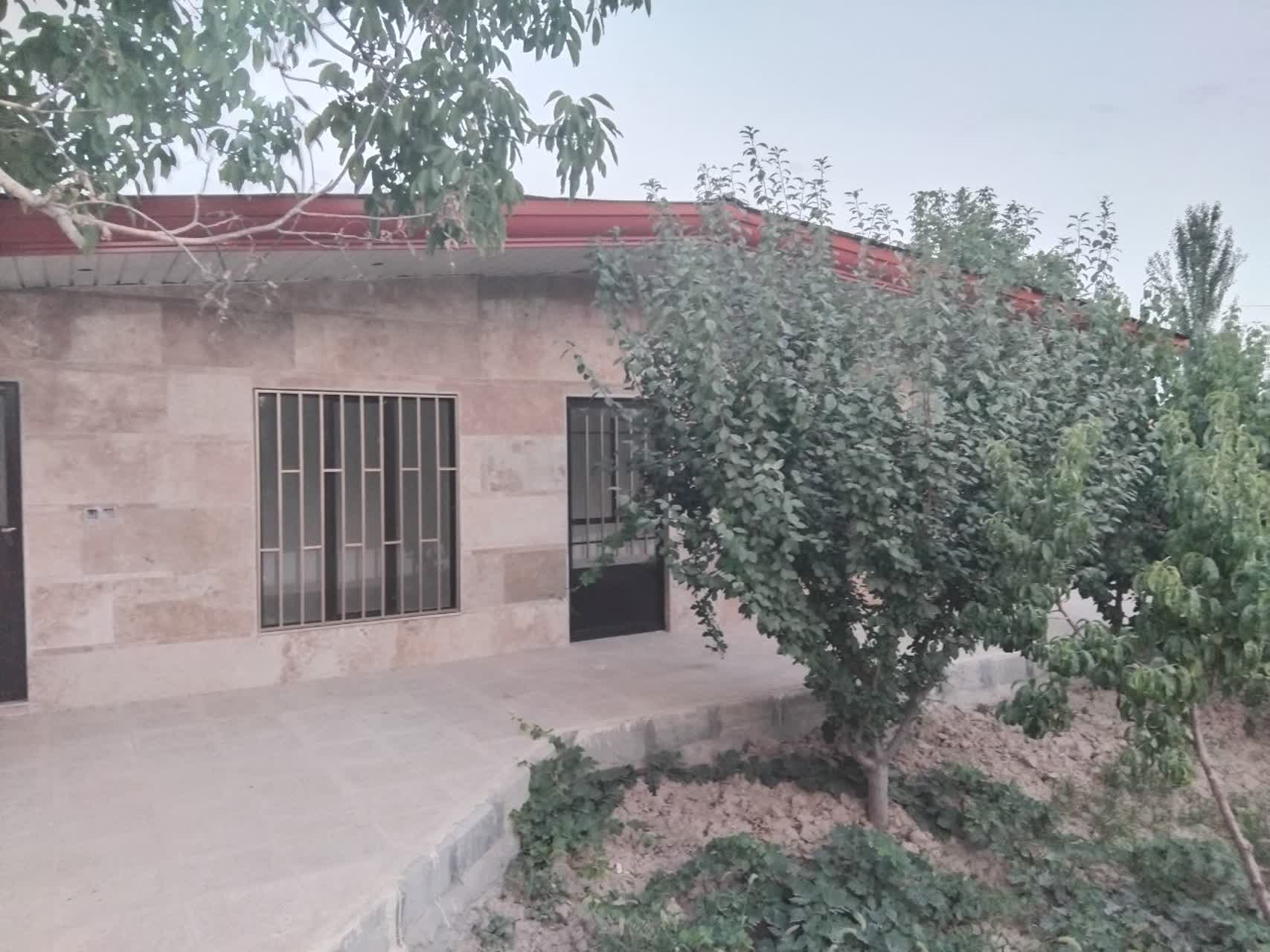 1300 متر دوکله نزدیک بلوار