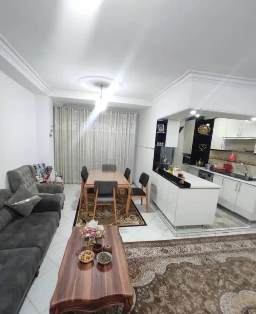 77 متر طبقه سوم بوستان ها