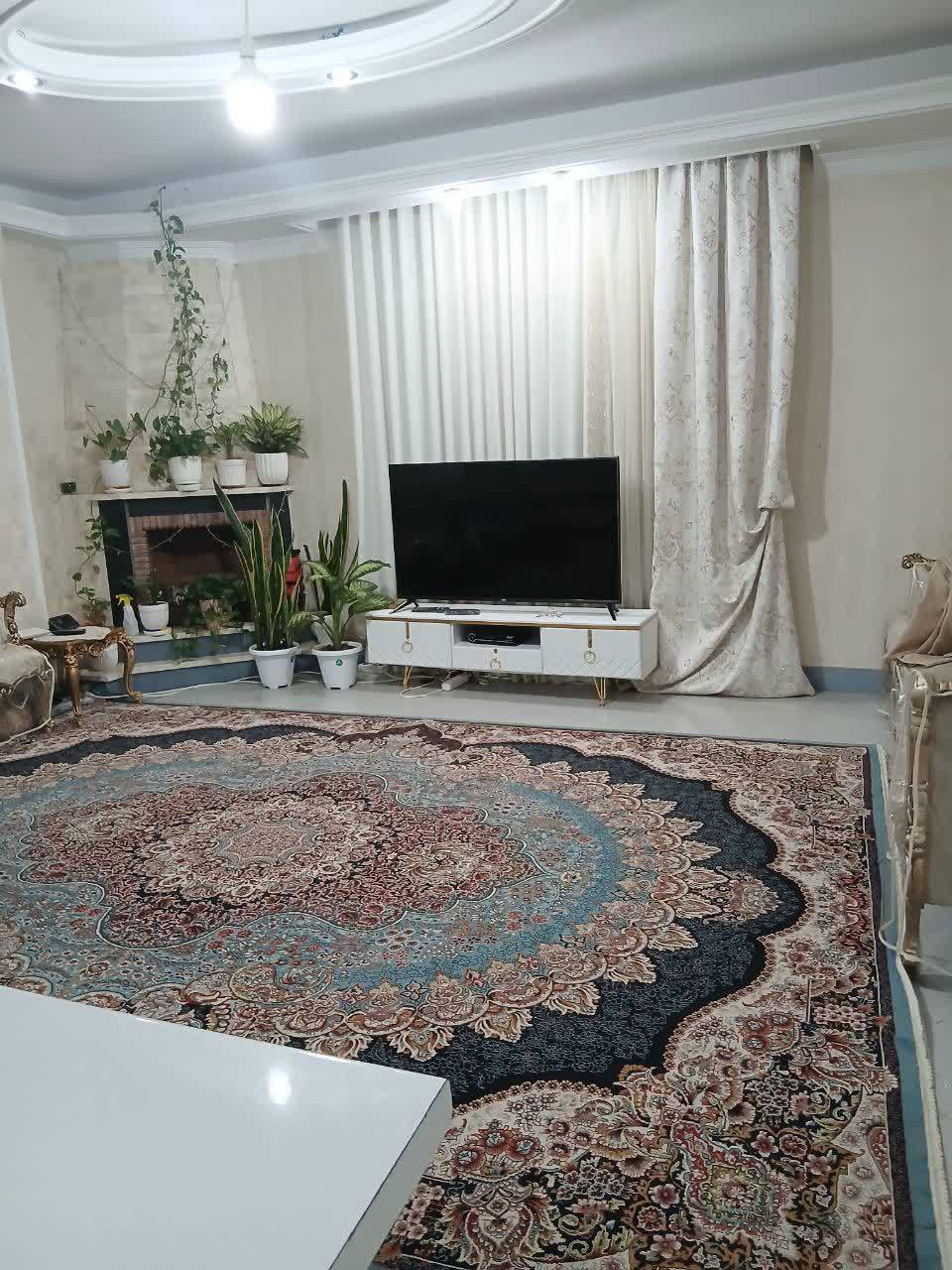 64 متر پشت به نما